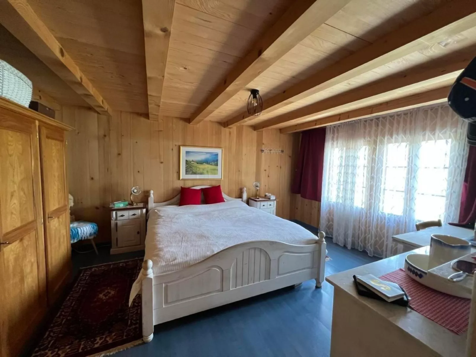 House in the Clouds-Dedans