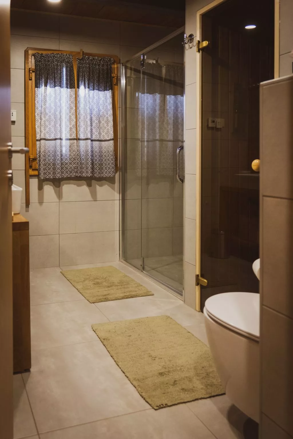 Lina-Image-tags.info