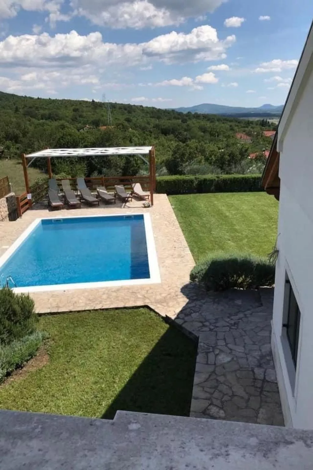 Ferienvilla mit Garten, Grill und Terrasse-Dehors