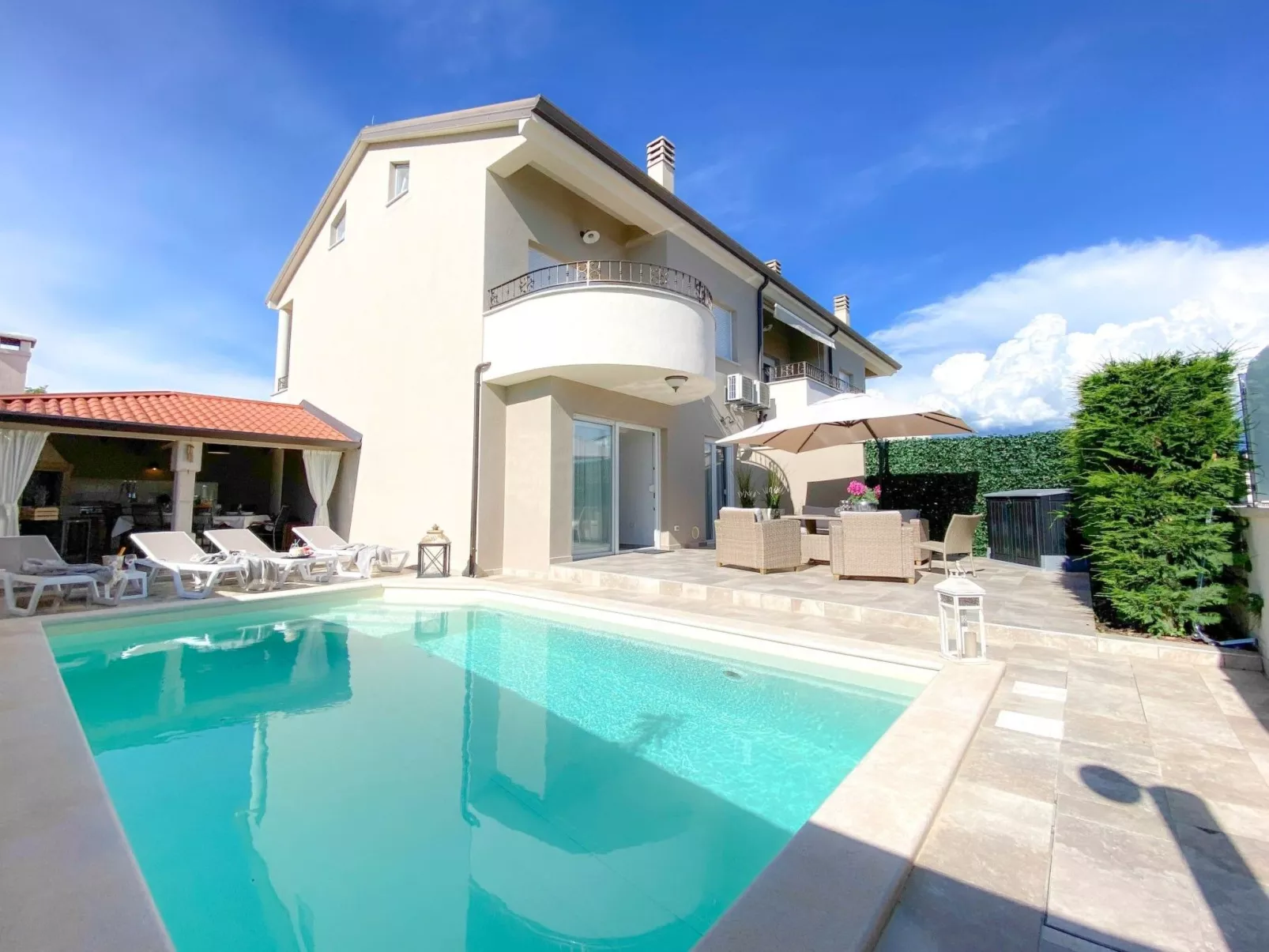 Mit Privatpool für 6 Personen ca. 105 m&sup2; in Bužinija, Adriaküste Kroatien-Outside