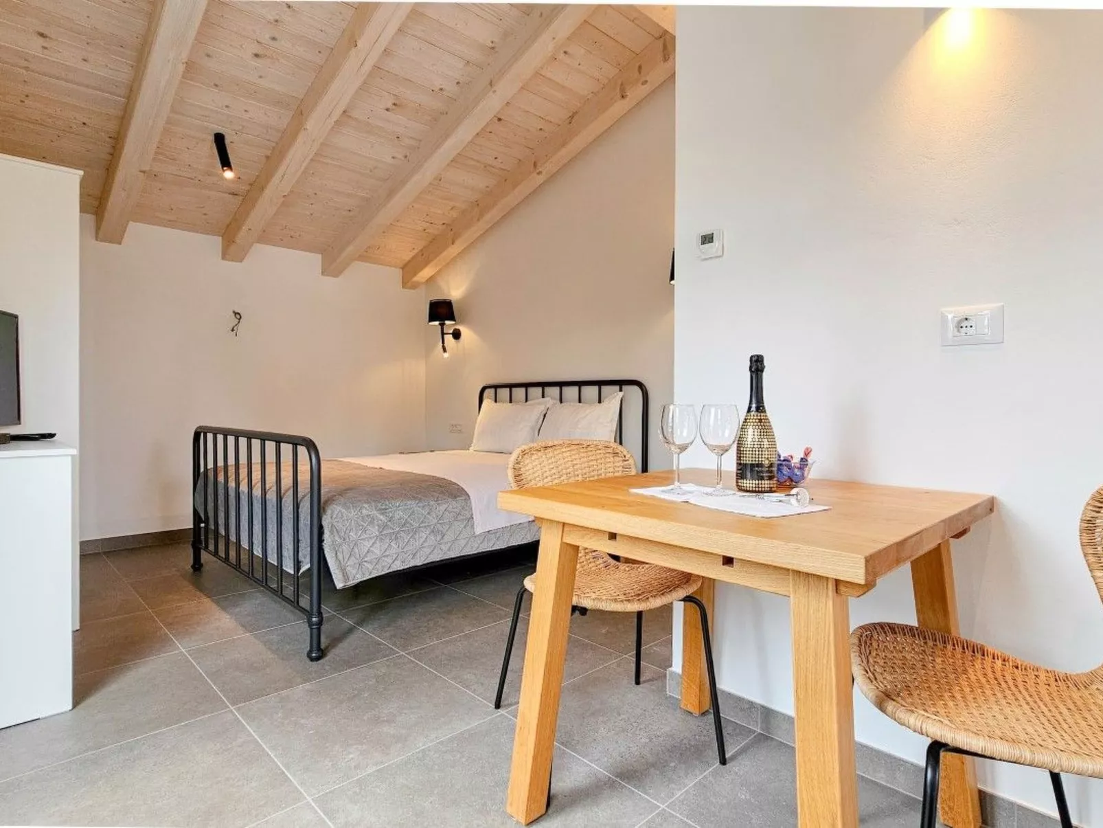 Studio-Apartment 100m vom Meer entfernt-Inside