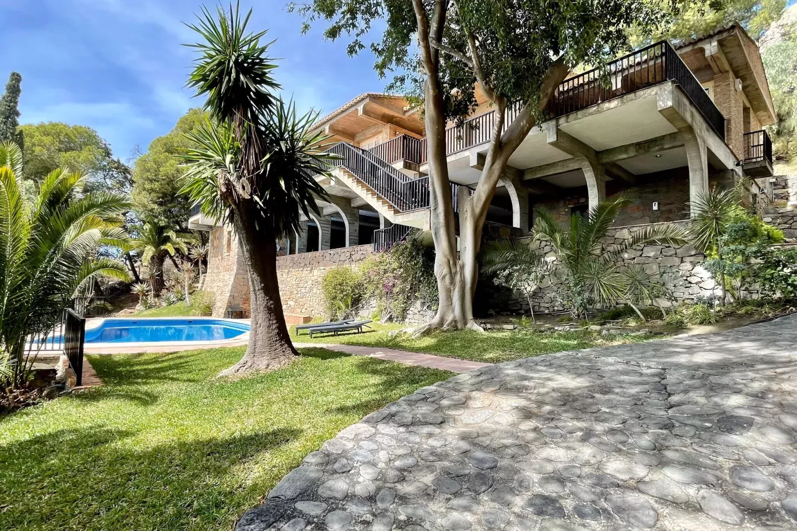 Villa Las Gaviotas-Gardens summer