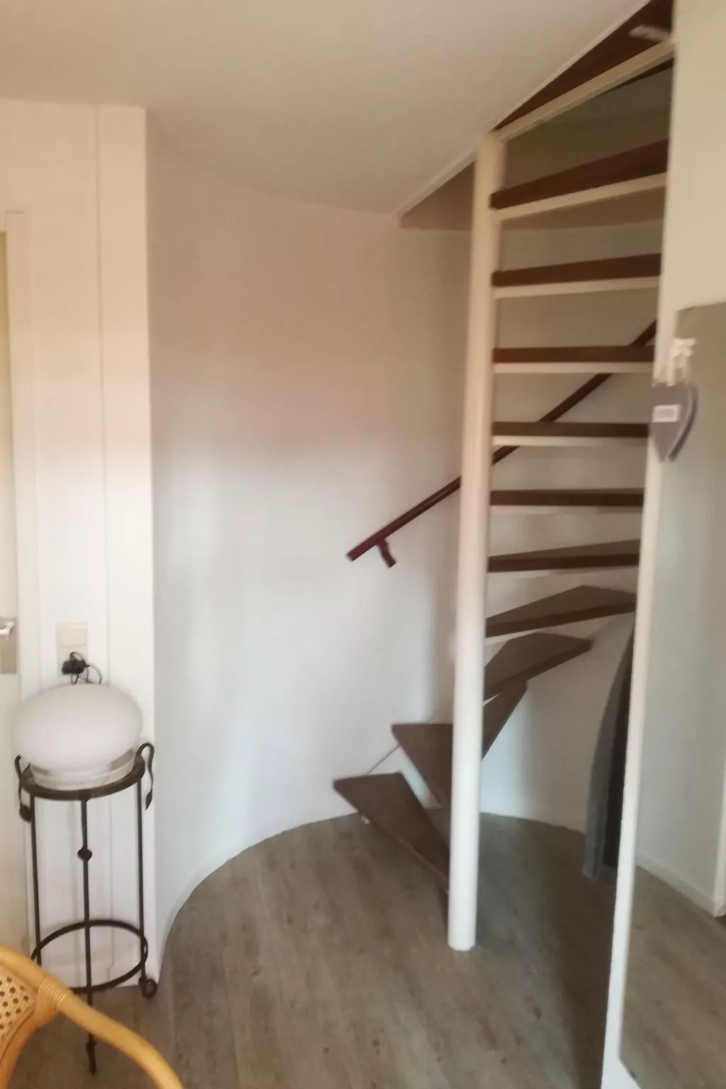 Einmalige, ruhige Ferienvilla im Grünen-Dedans