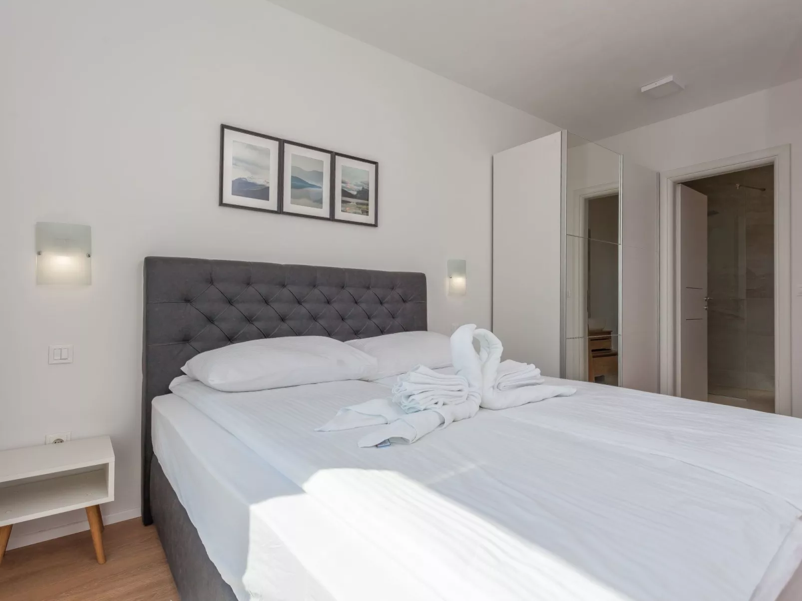 Wunderschöne Ferienvilla Lomari-Dedans