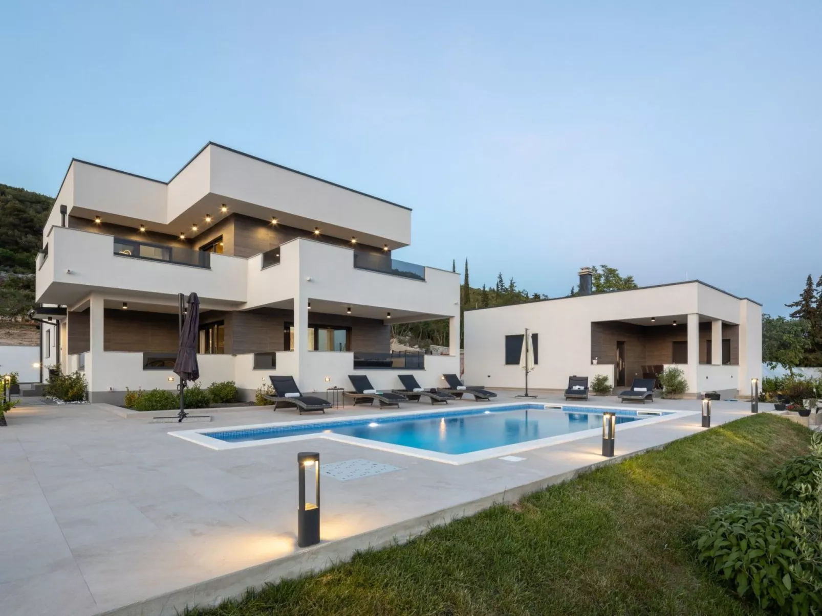 Villa Bura mit Pool und tollem Ausblick-Dehors