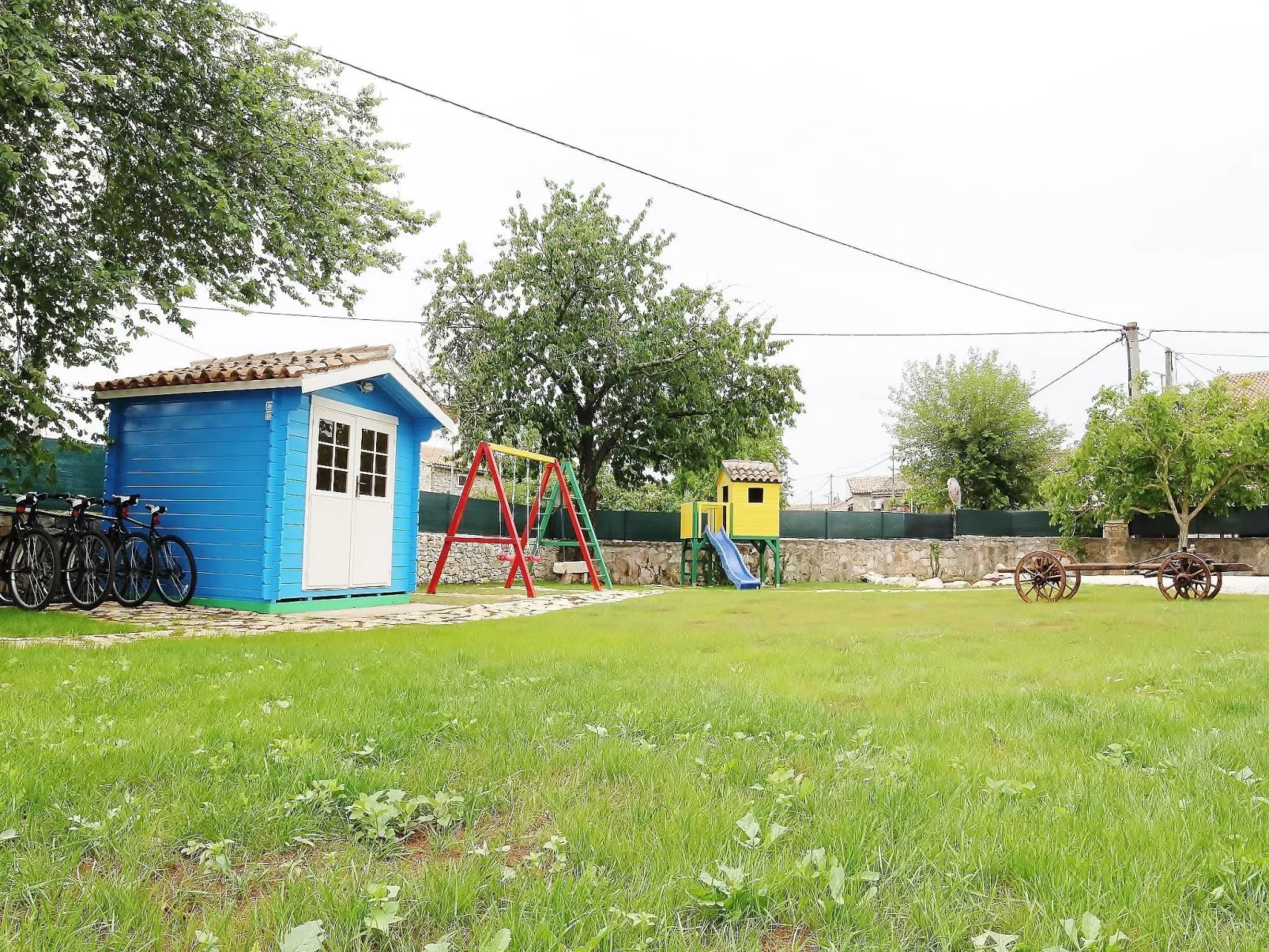 "Villa Ulika" mit eigenem Pool-Outside