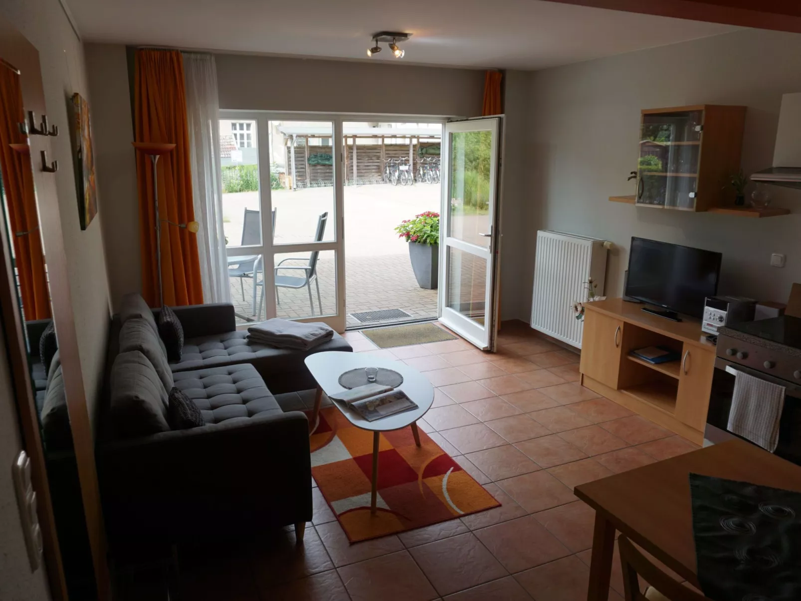 Maisonettewohnung mit kleiner Eingangsterrasse-Dedans