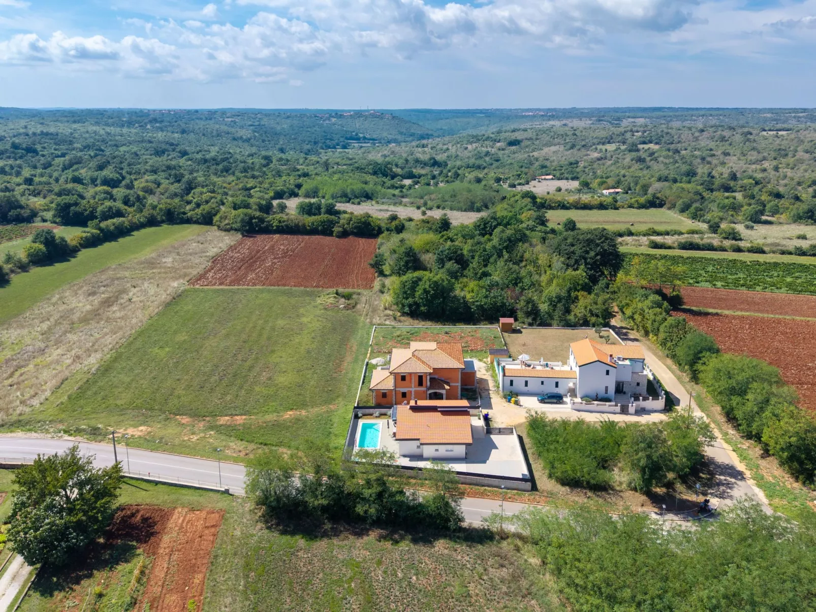 Villa mit privatem Pool in einer ruhigen Gegend gelegen-Outside