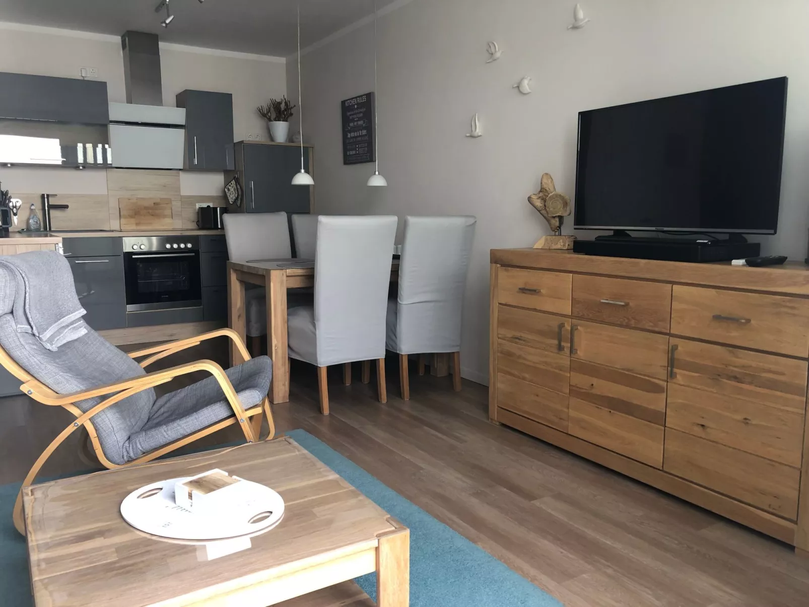 In Strandnähe-Drinnen