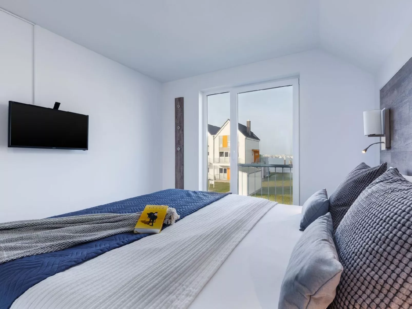 Fewo Kapitän James Cook, E-Ladesäule, Wasserbett-Drinnen