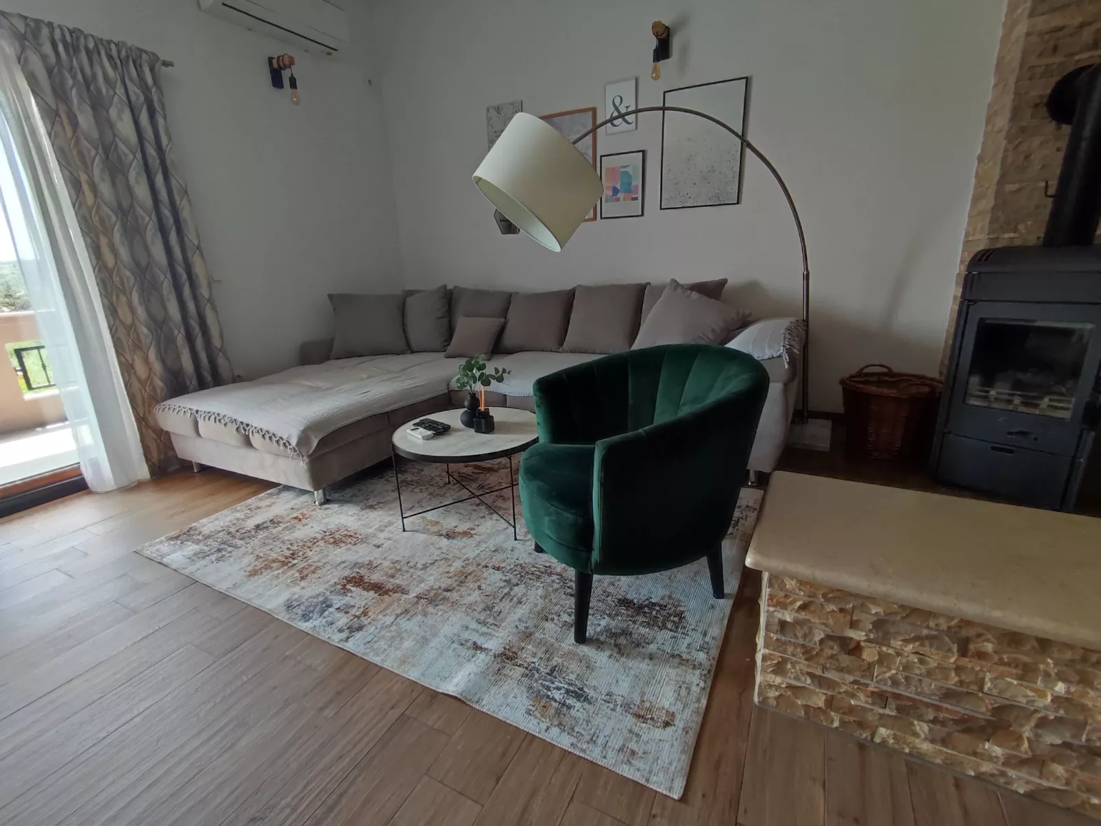 Angenehmes Haus in Posedarje mit großem Garten-Drinnen