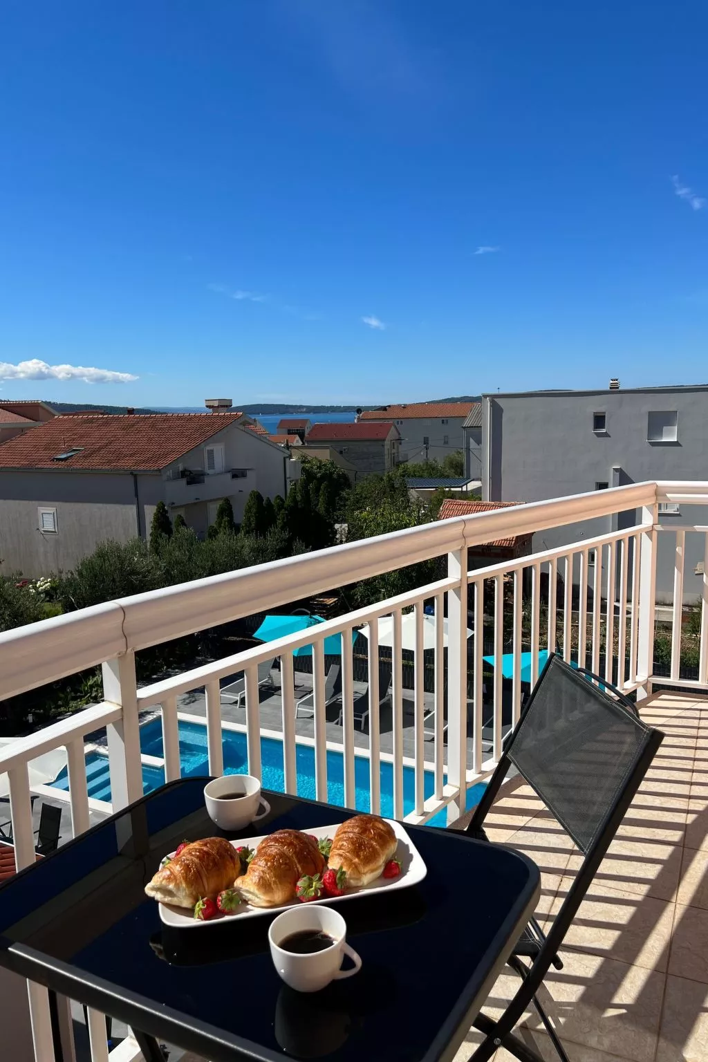 Moderne Meerblick ap.1 mit Pool und Terrasse bbq in der Nähe von Split Trogir-Outside