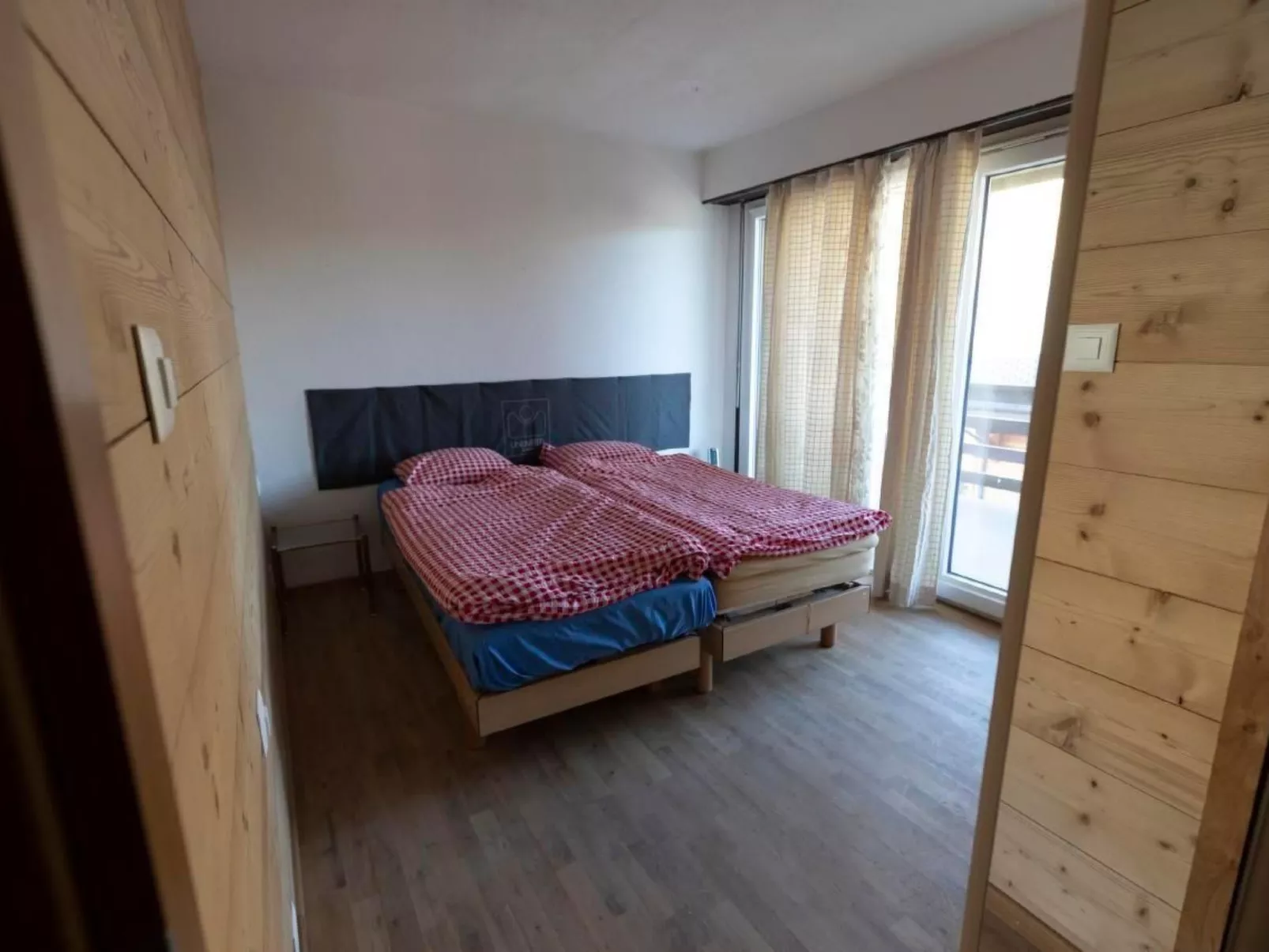 3 Zi FeWo App 23. Le Miroi an Skipiste-Drinnen