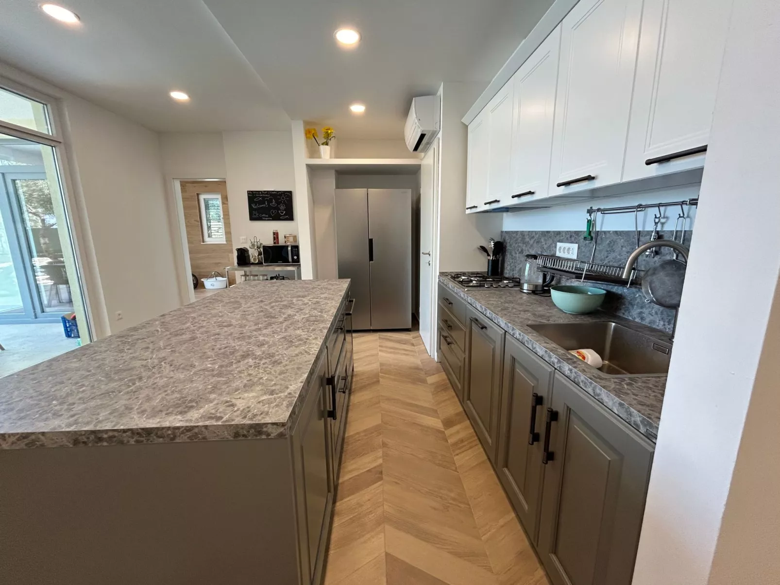 Villa Olivia mit Pool - Spielplatz - Meerblick-Inside