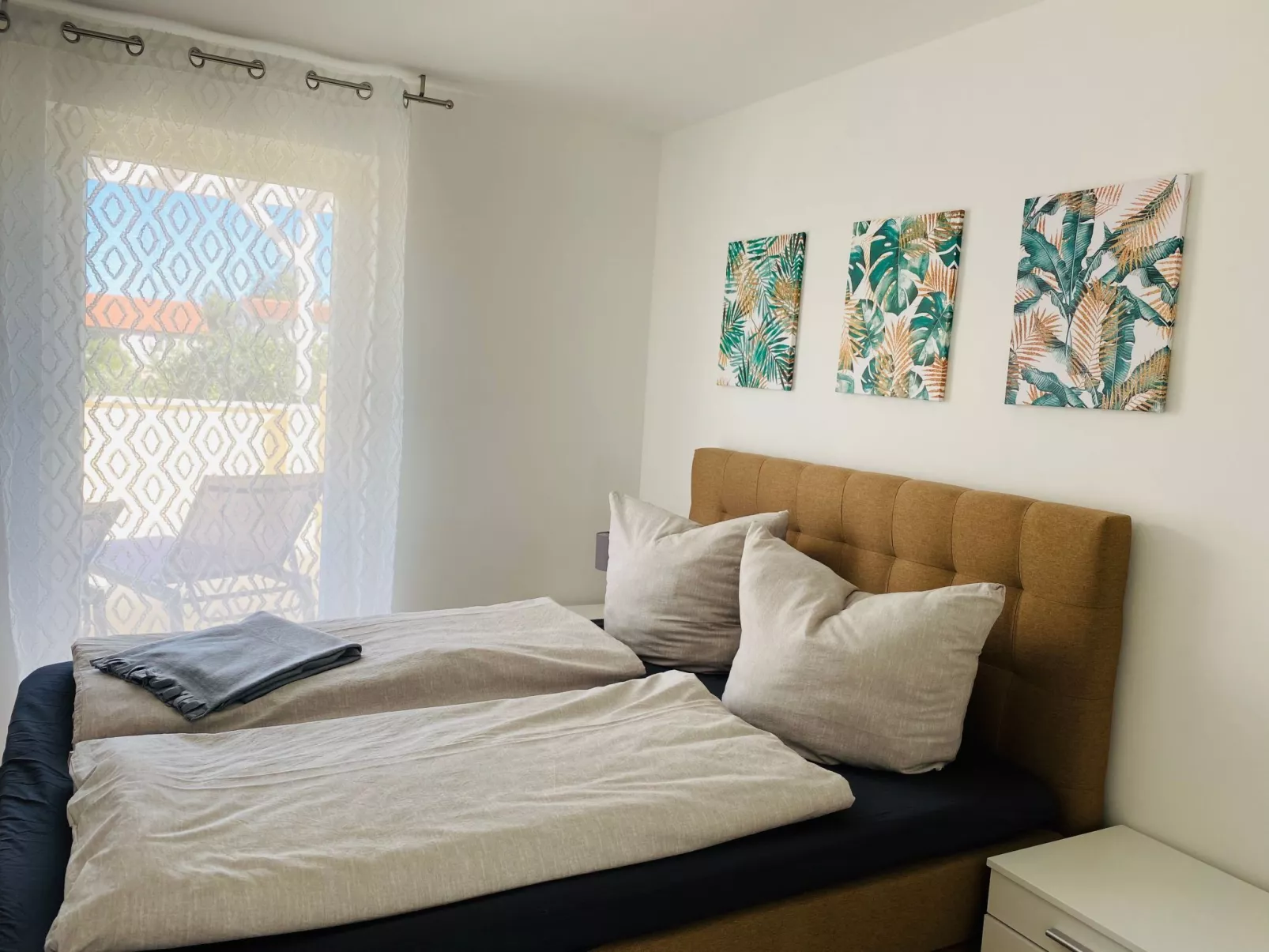 Großes Ferienhaus zur alleinigen Nutzung mit Pool-Dedans