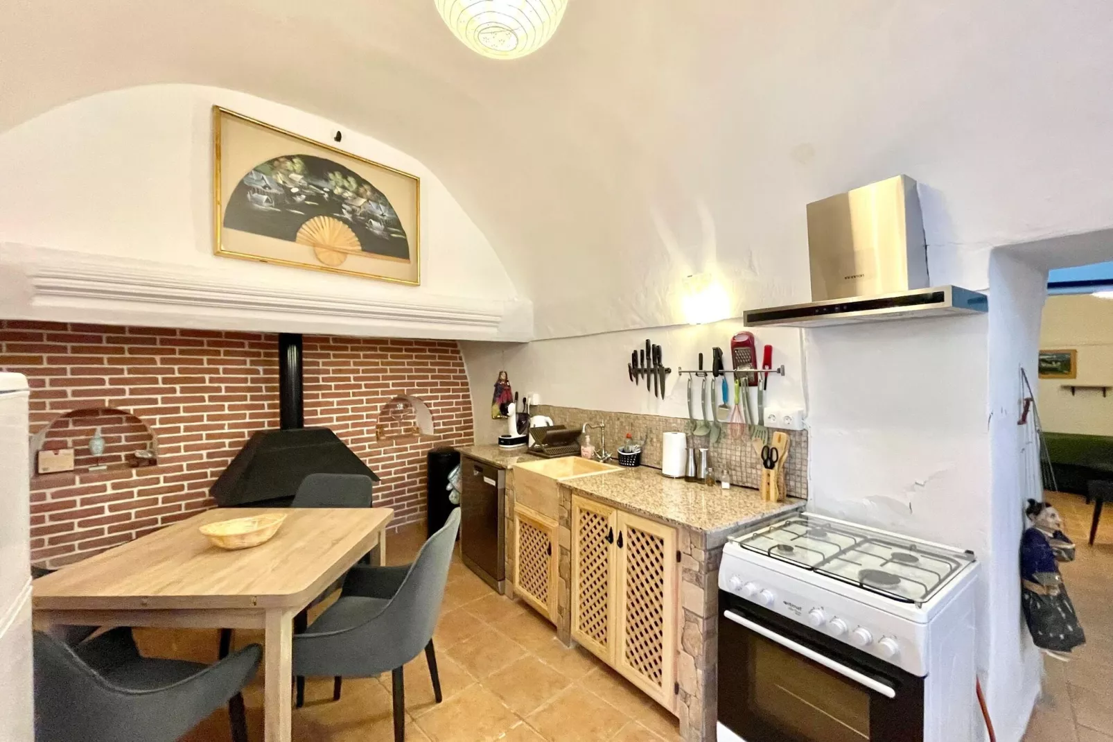 Casa Ed-Kitchen