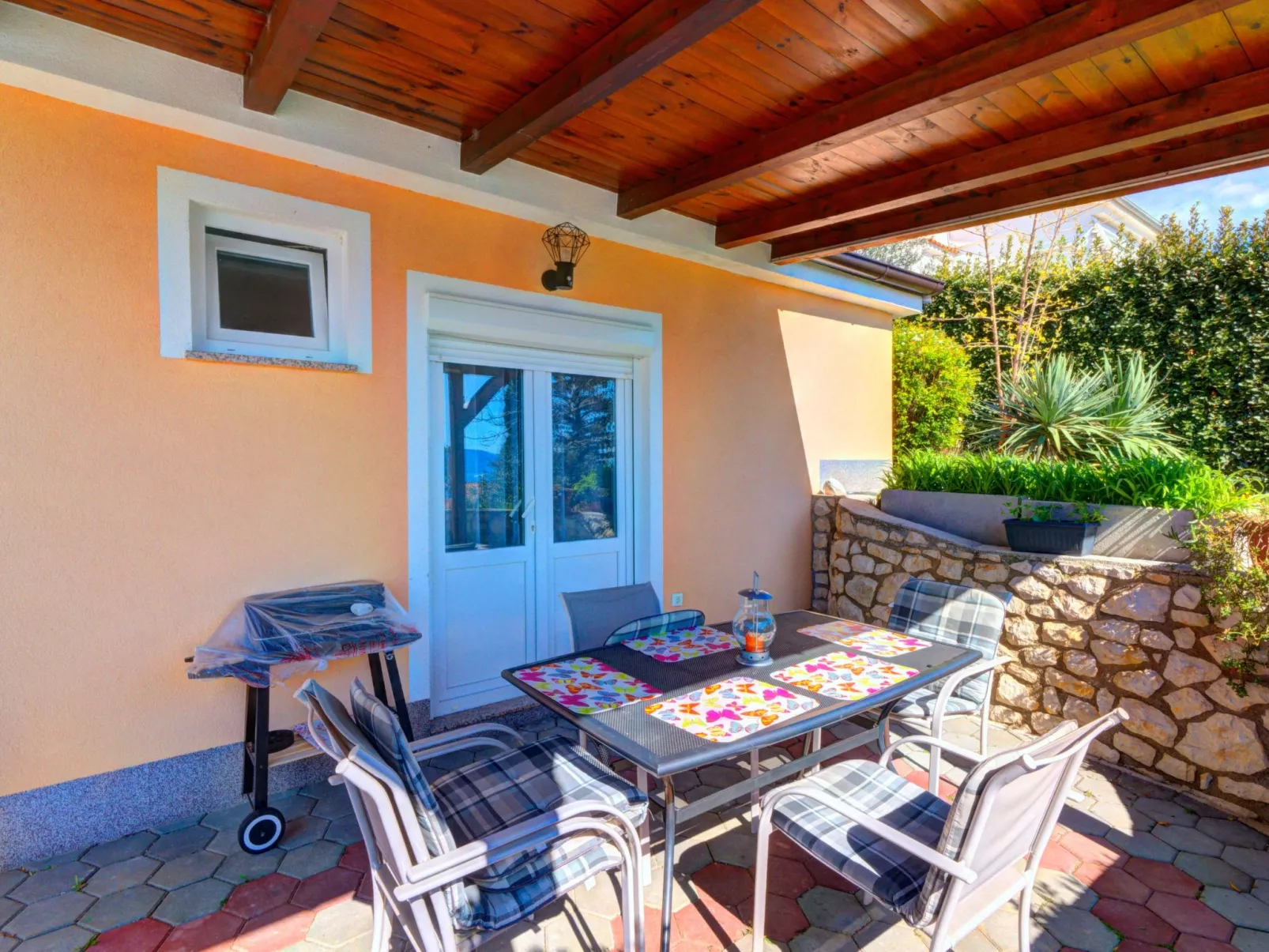 Wohnung mit Terrasse