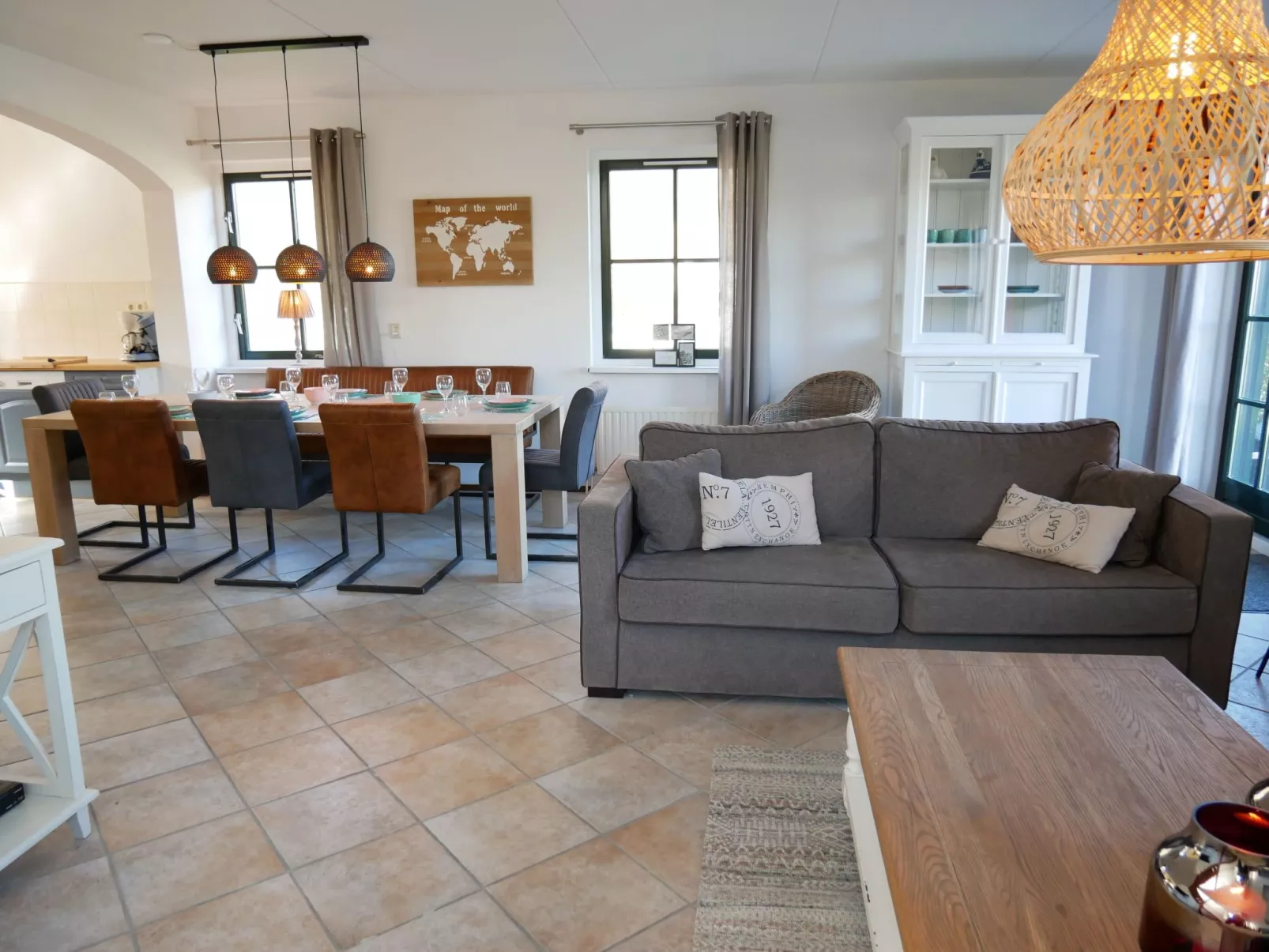 Villa Buiten 41/8-Dedans