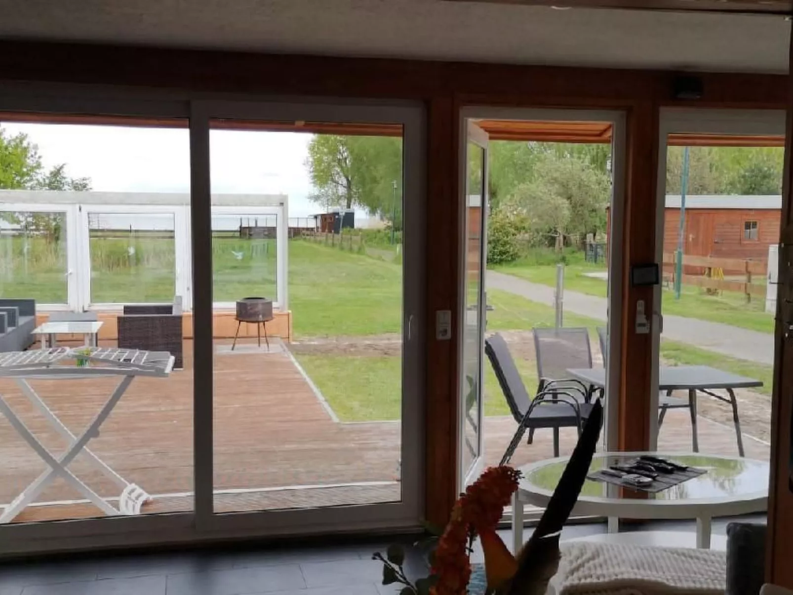 In Altwarp mit Botanischem Garten-Draußen