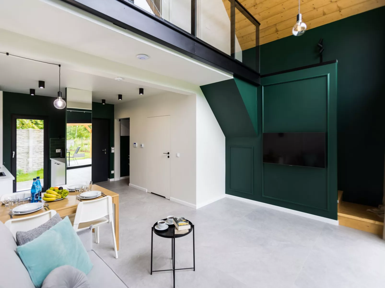 "Scheune 1" mit Terrasse-Drinnen