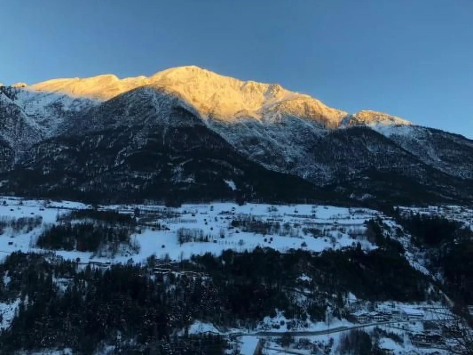 Komfortables Ferienhaus in Landeck mit Pool-Image-tags.info