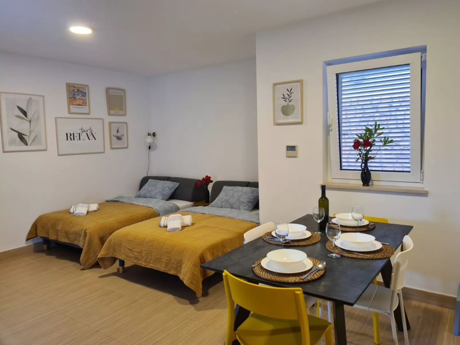 Apartment Golden Sun-Image-tags.info