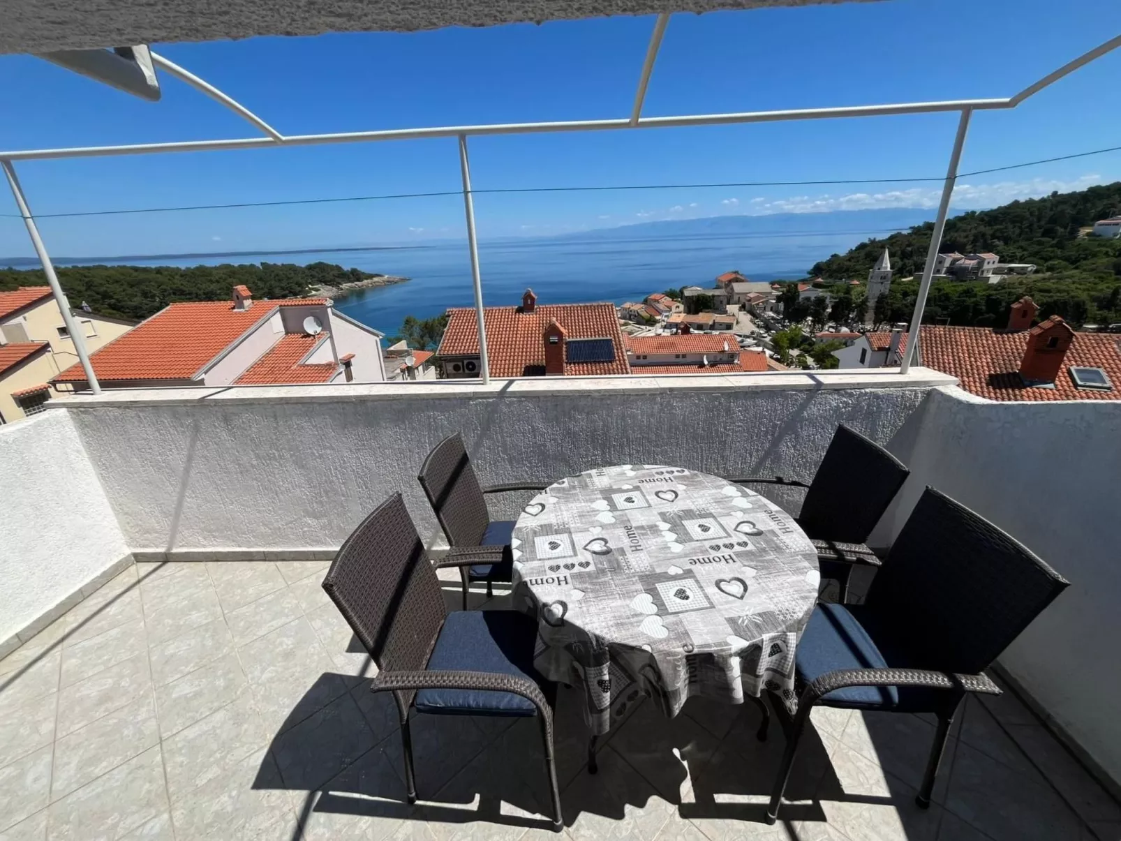 Meri 5 Villa-Draußen