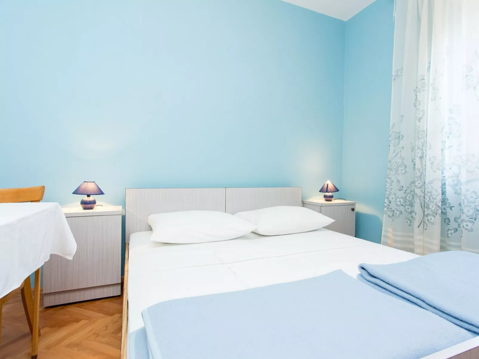 Appartement "Apartman Ester" mit Terrasse-Drinnen