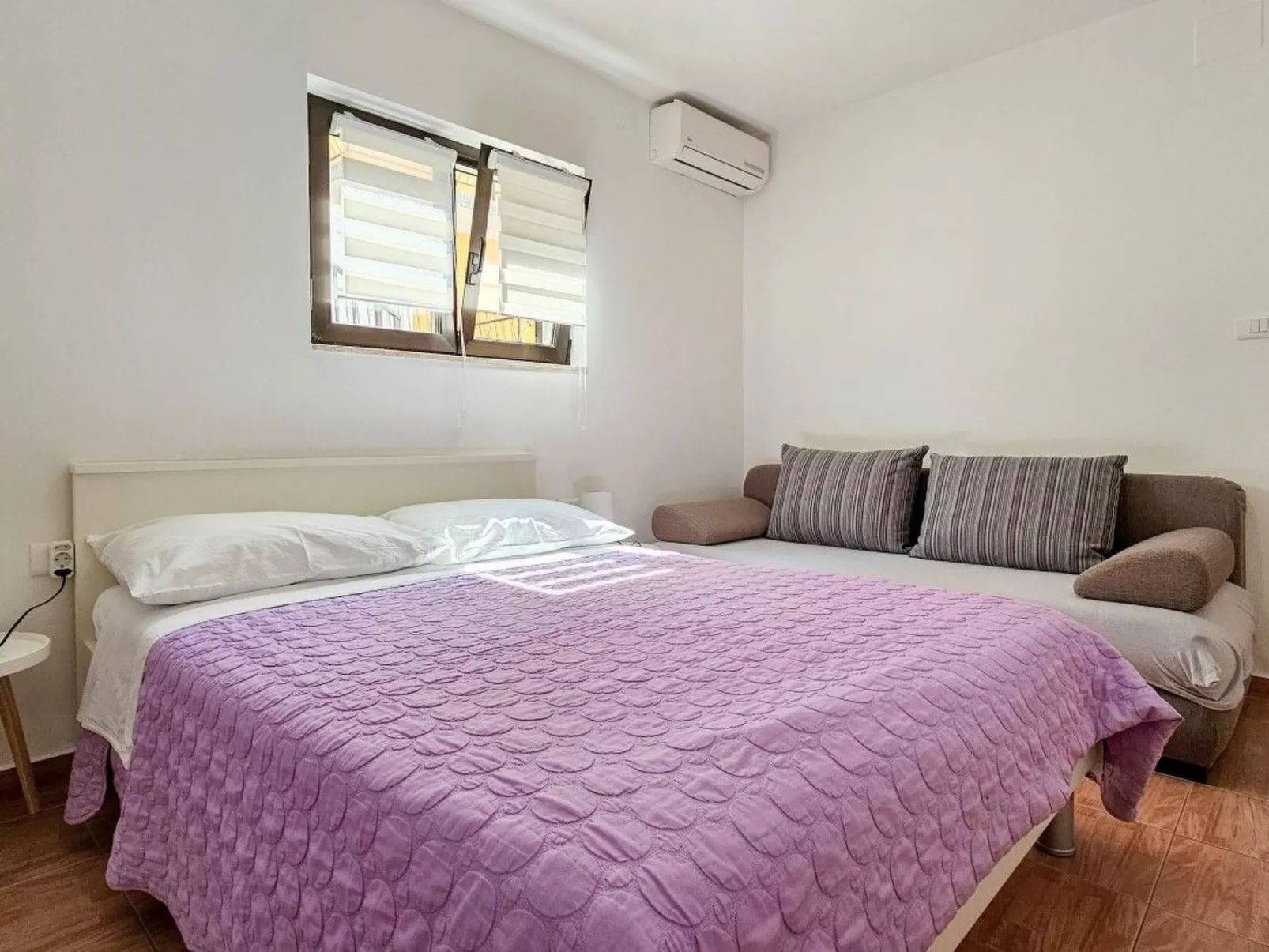 "Vadnov A2" direkt am Strand-Drinnen