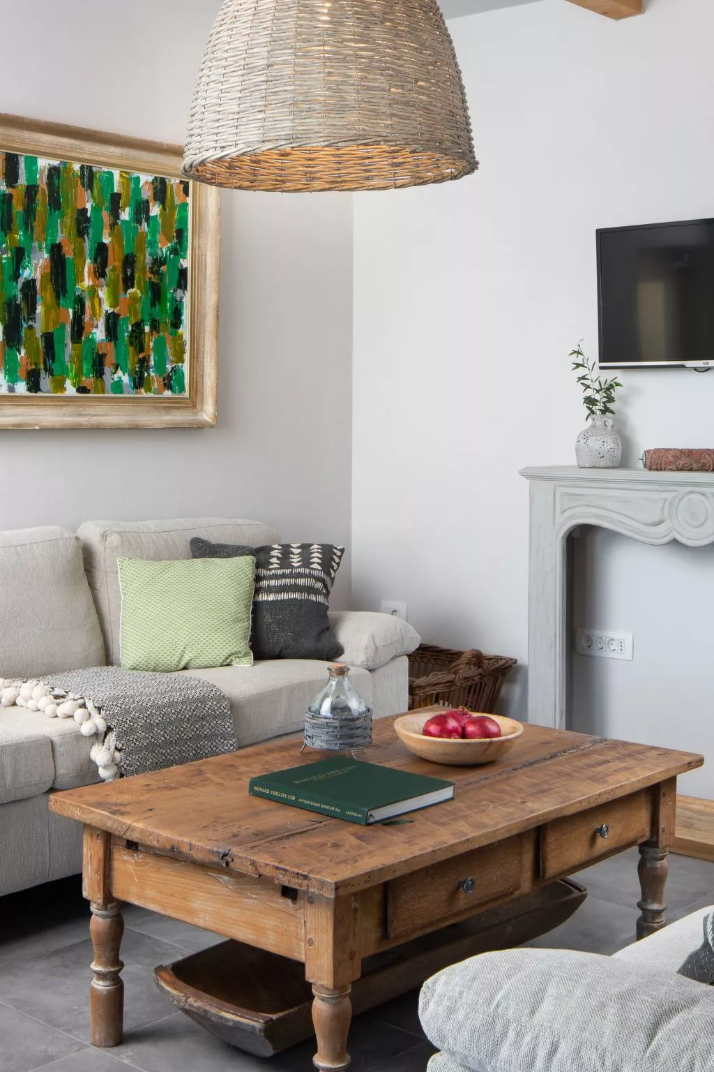 Mit eigenem Pool-Drinnen