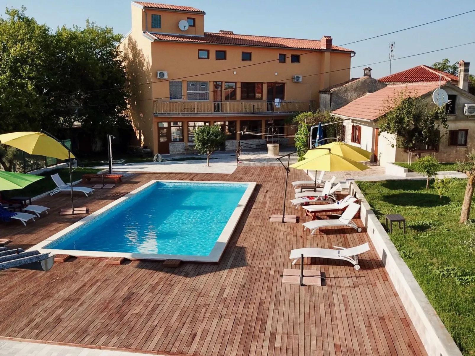 XXL-Ferienhaus "Cokuni" mit privatem Pool-Dehors