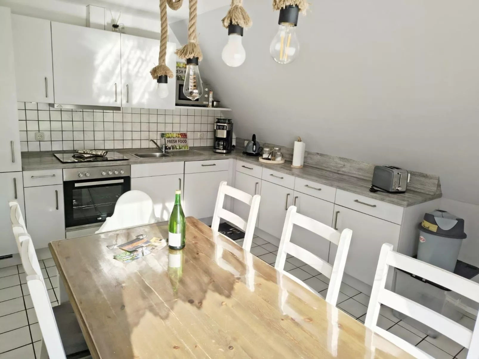 Das Familienreich-Dedans