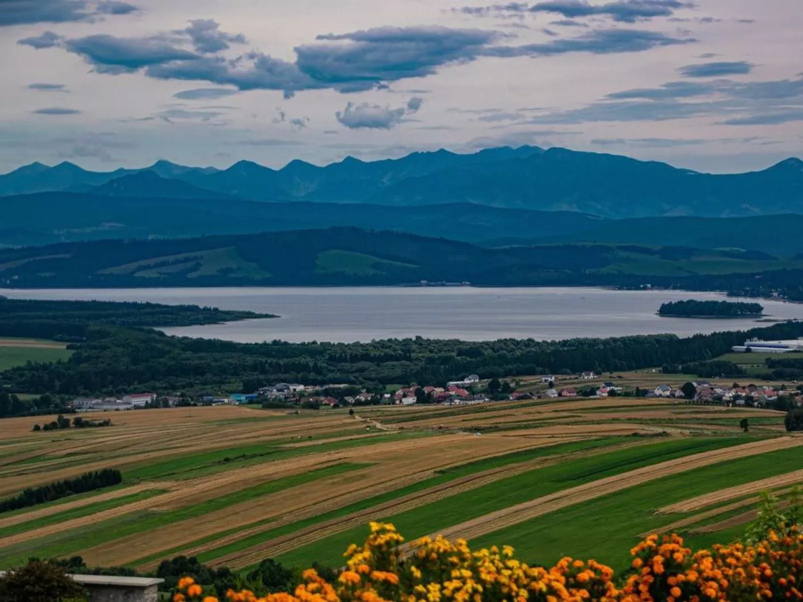 Hütte in der Orava-Draußen