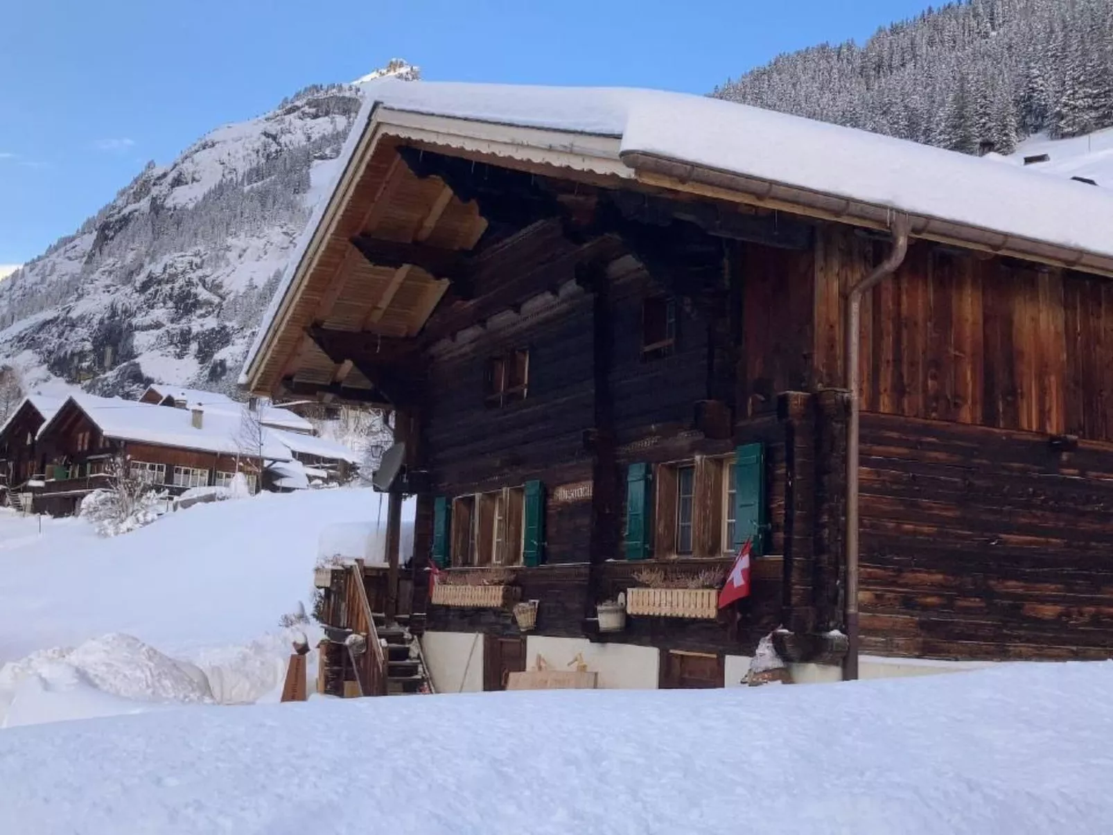 Mit Bergblick-Dehors