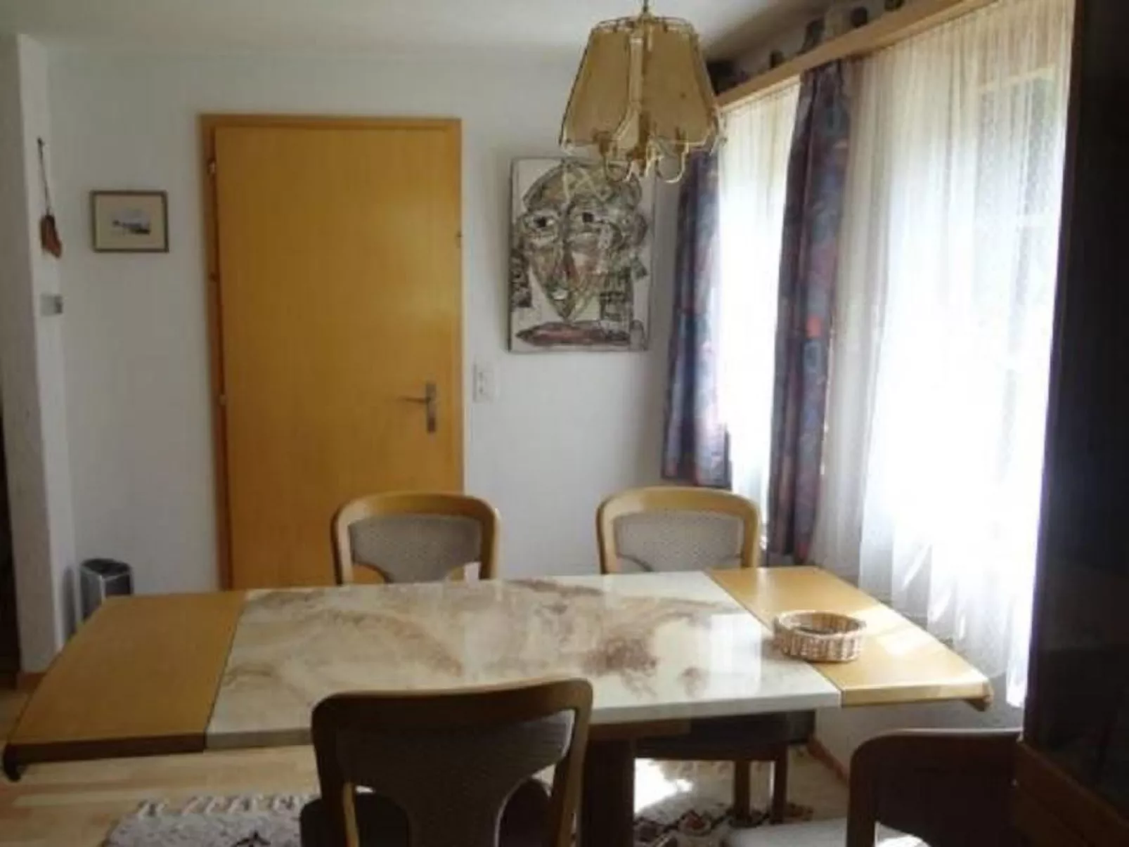 Chalet mit Bergblick-Image-tags.info