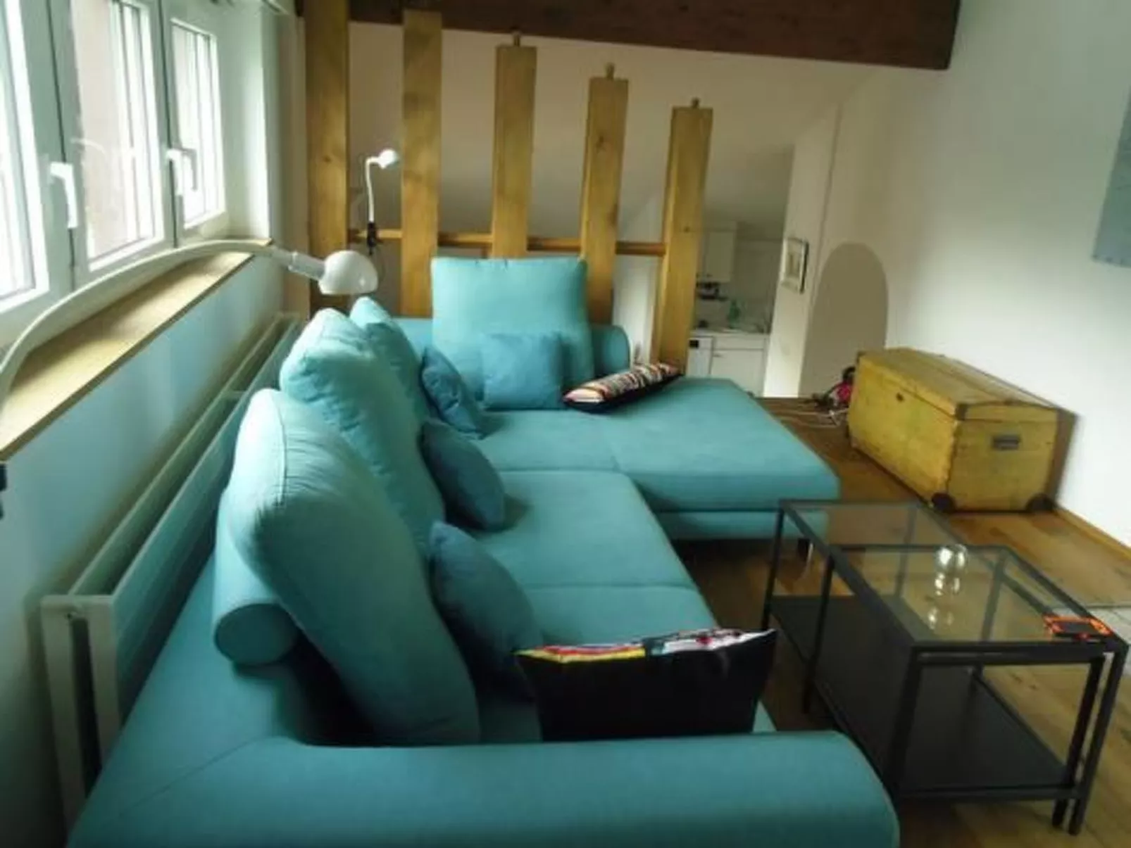 Grosszügige Dachwohnung mit Aussicht-Drinnen