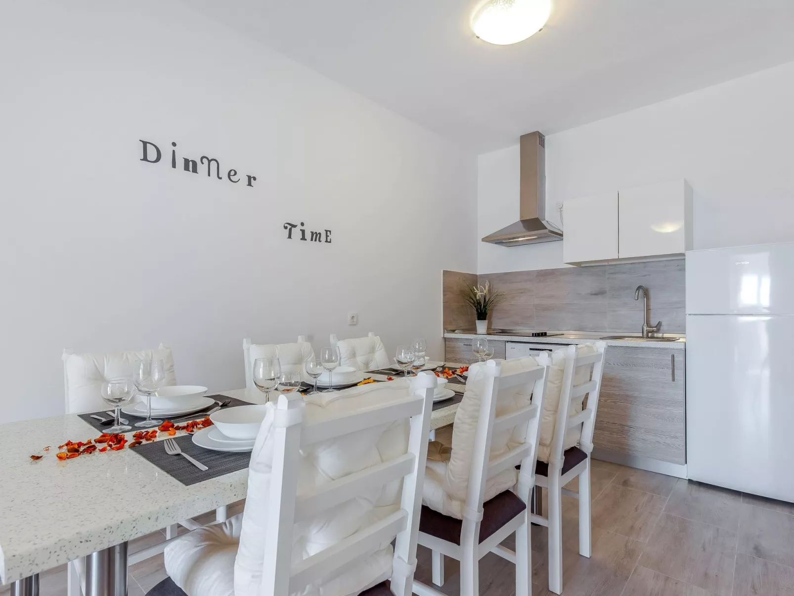 "Vila Veronique1" mit Pool-Inside