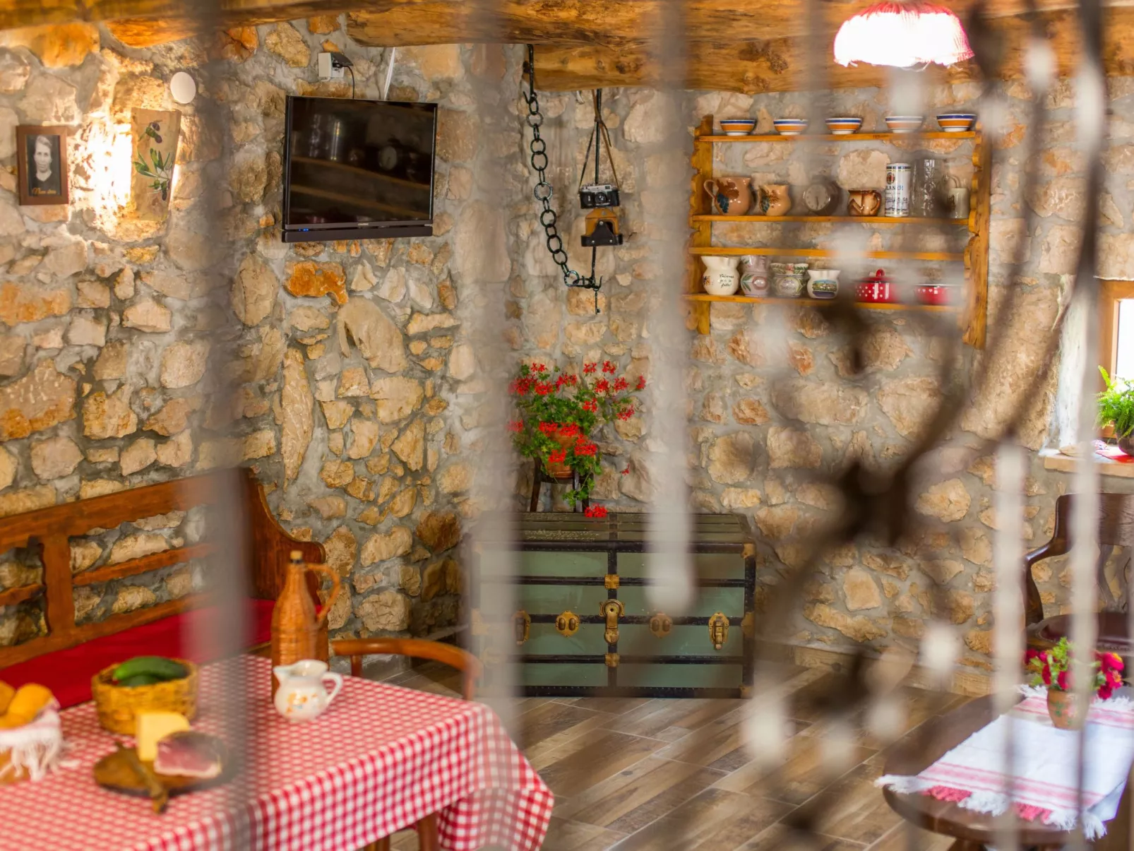 Gemütliches Steinhaus Nonna Stara-Dedans