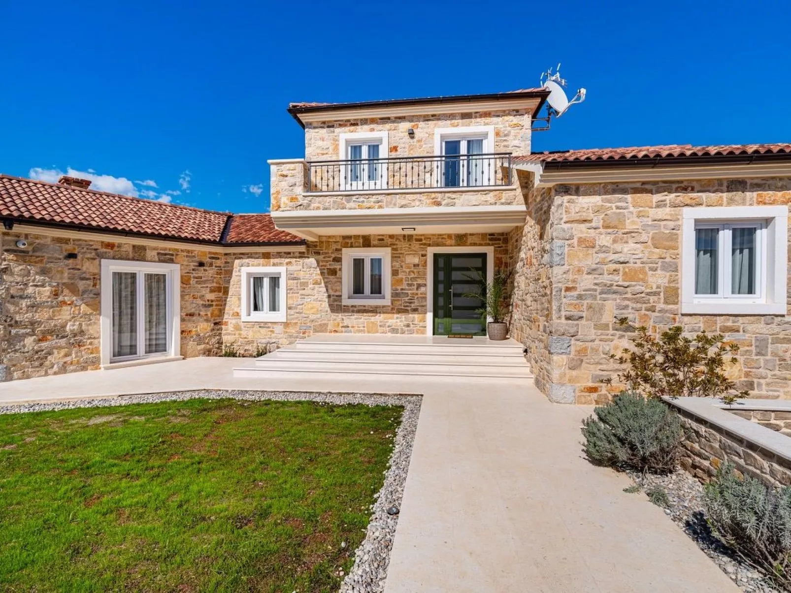 Dalmatinische Villa "Bocagnazzo" mit Pool-Draußen