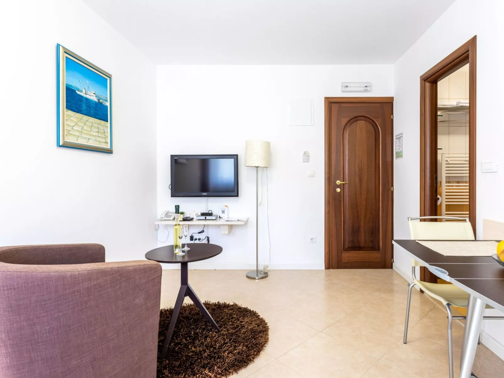 Luxuriöse Ferienwohnung mit Poolblick-Inside