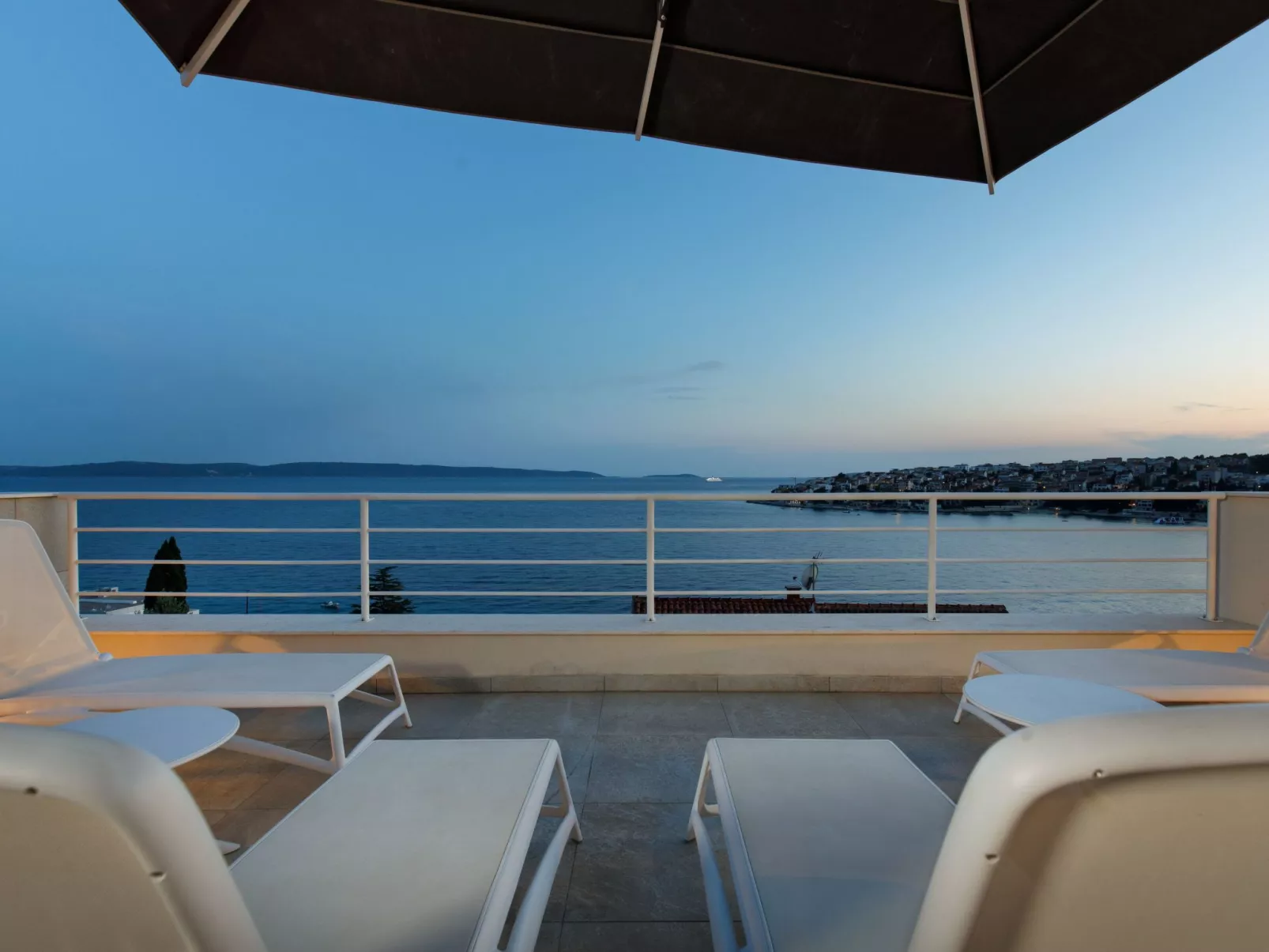 "Villa Anadea" mit Whirlpool-Outside