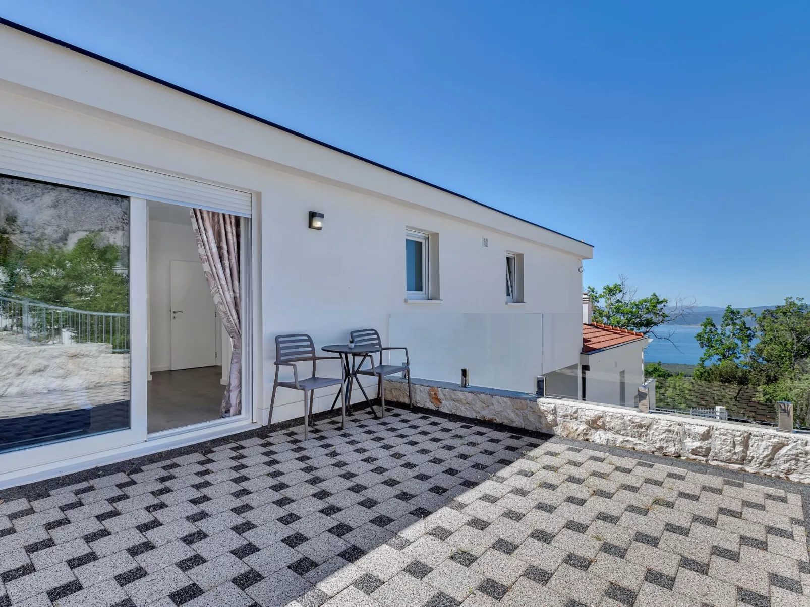 Mit Privatpool für 8 Personen  + 2 Kinder ca. 450 m&sup2; in Bast, Dalmatien (G-Dehors
