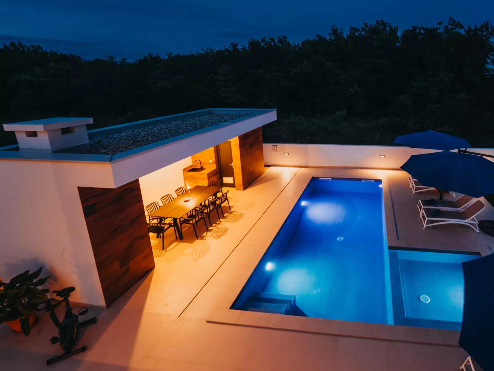 Ferienvilla "Villa Piano" mit eigenem Pool-Outside