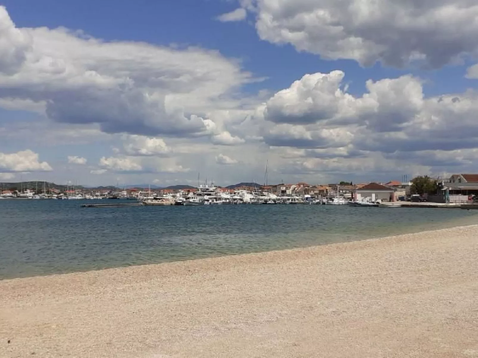 Strandappartement Ana mit Meerblick, Garten, Grillplatz-Draußen