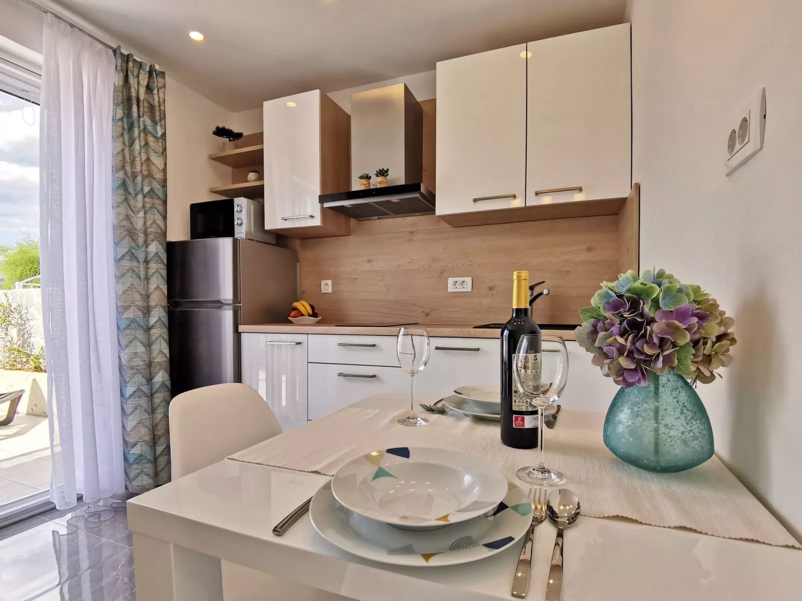 Studio Apartment More-Dedans