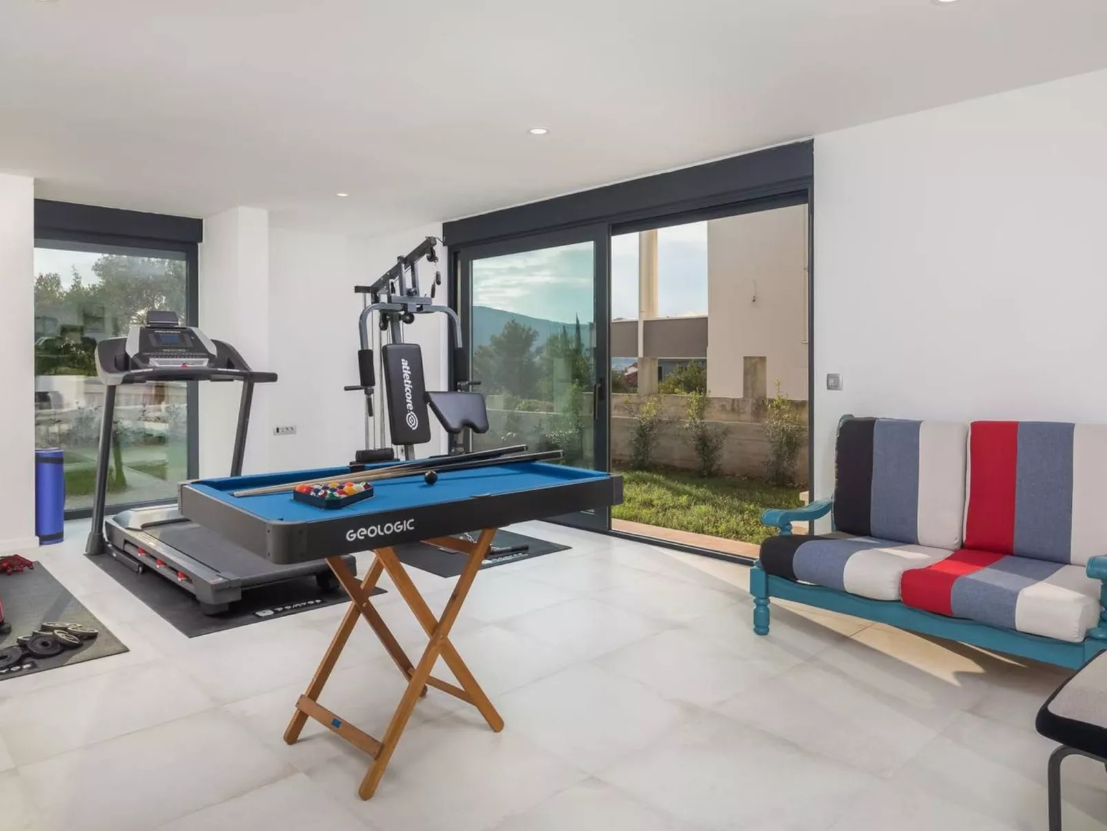 Moderne Ferienvilla Prima Vista-Drinnen