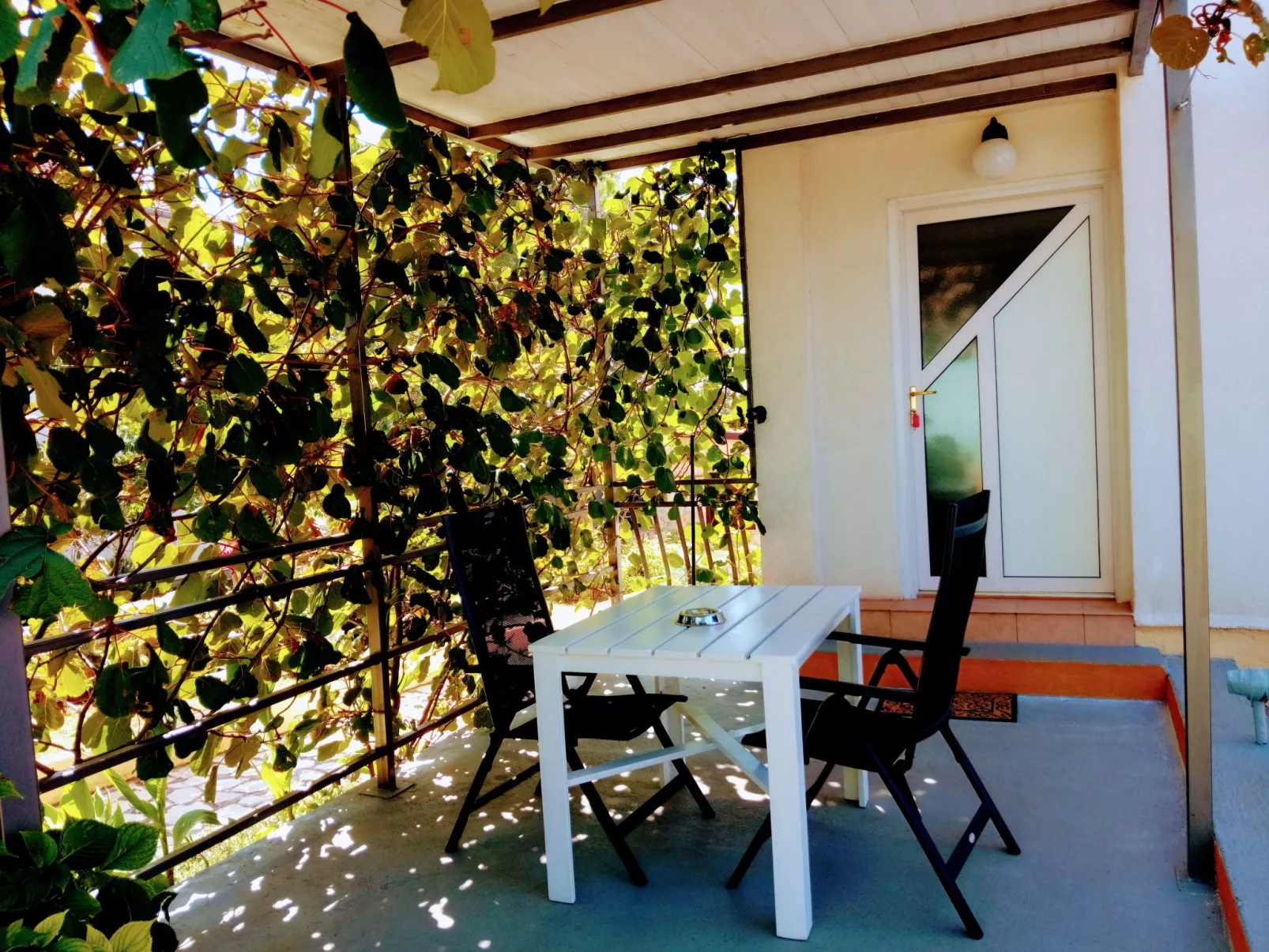 Anwesen "Krasno" mit Terrasse-Dehors