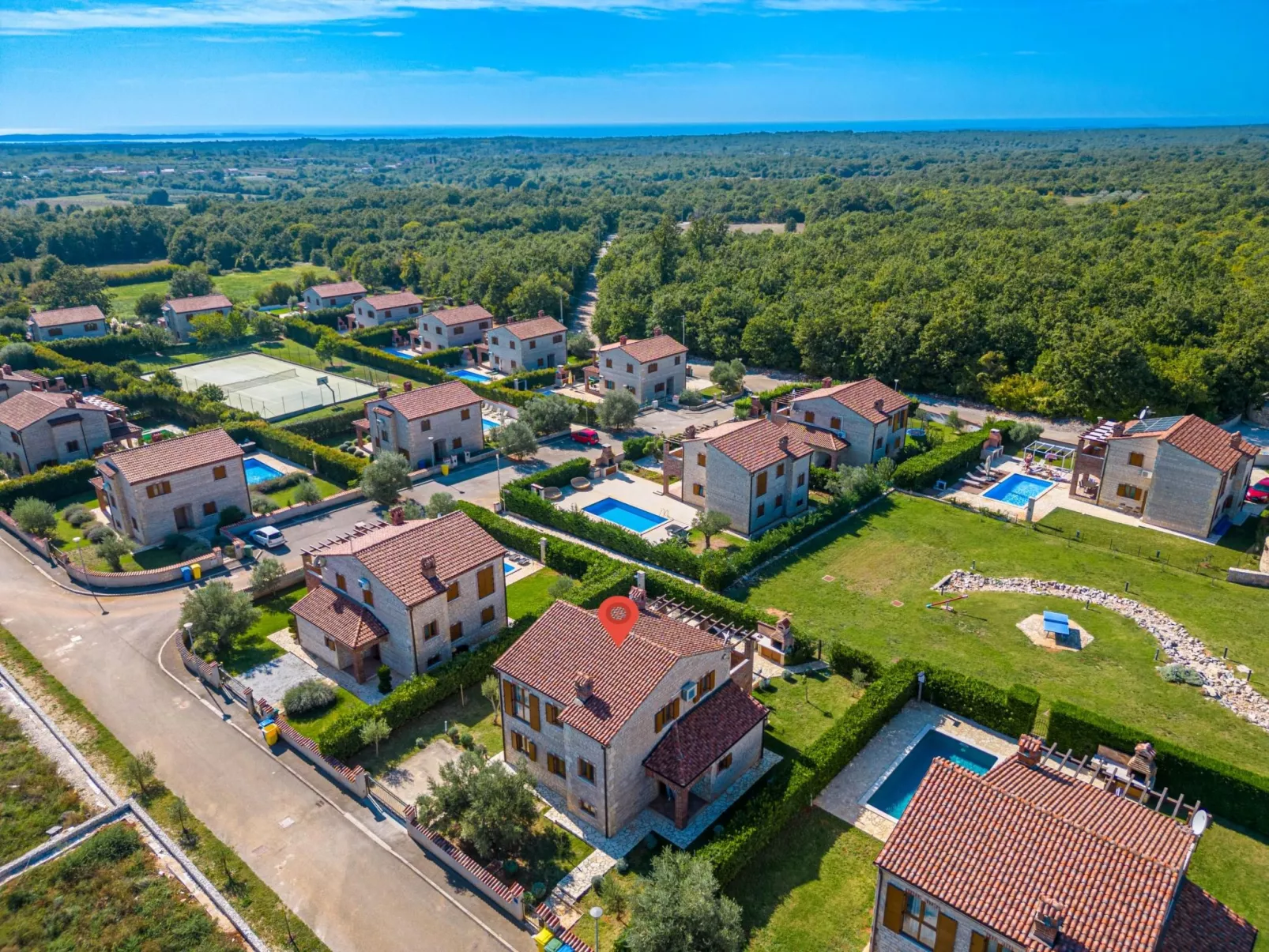 "Paradis 6" mit Whirlpool-Dehors