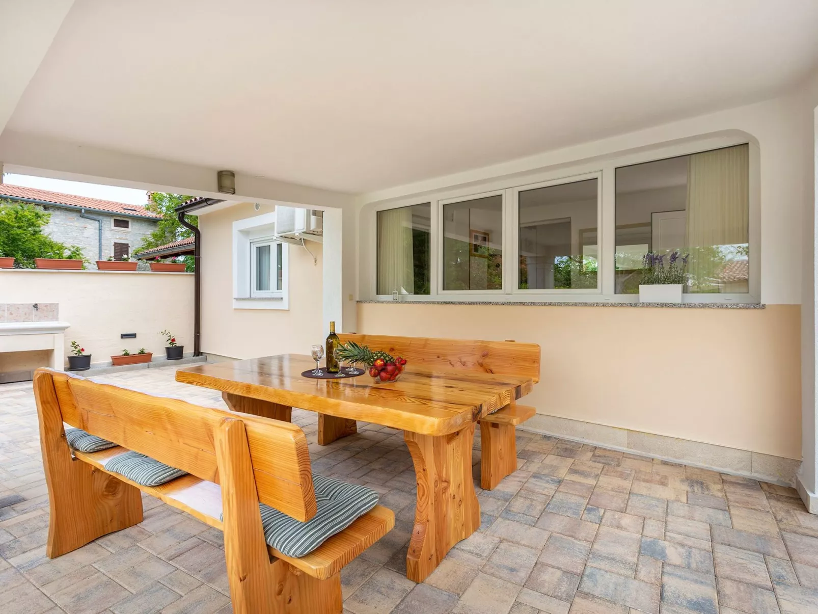 Ferienvilla Darko mit Schwimmbad-Image-tags.info