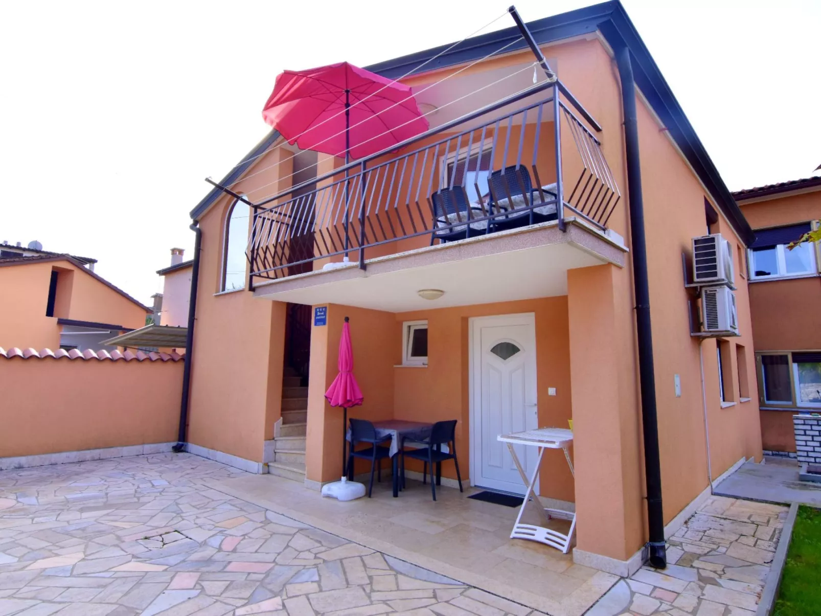 ALEX 2 KAT - Outside